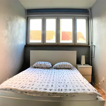 Apartament Self Check-in -pl Nowy Targ-old Town- 500m Rynek Market Sqr -3 Bedrooms
